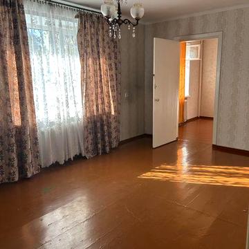 Продам 3-х кім. квартиру по вул. І. Мазепи