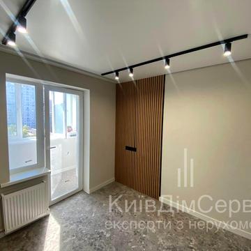 Архітектора Вербицького вул., 4