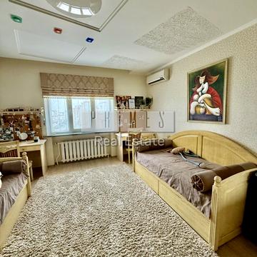 Драгоманова вул., 31-Б