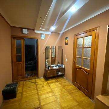 Південно-Кільцева вул., 5