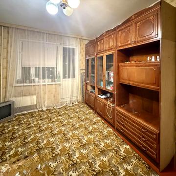 Івана Кавалерідзе вул. (), 8