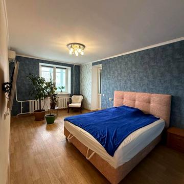 Варненська вул., 7в