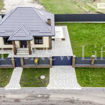 Продаж 4к Дім Переможців вулиця