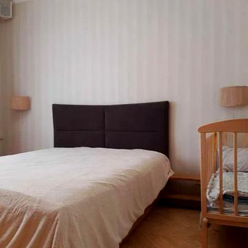 Юлії Здановської вул. (Ломоносова), 77