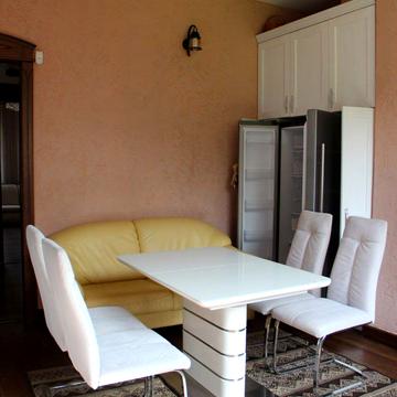 Добродецького пров., 10