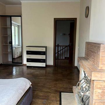 Здам будинок Русанівські сади вул.Садова з виходом до озера