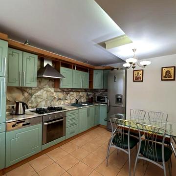 Оренда 3-х кімнатної квартири в самому центрі міста