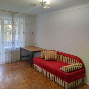 Продам 2 кв., Новые дома, м.Дворец Спорта,Торг!