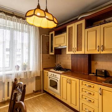 Чорновола вул., 101