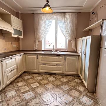 Парусна вул. (Героїв Сталінграду), 17