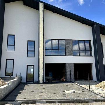 Продаж дуплексу в Байківцях: 3 кімнати, 130 м², 1.8 сотки.