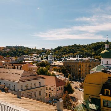 Костянтинівська вул., 10