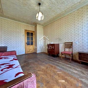 Продается 2-комнатная квартира на пр. Гагарина, 44 (код 71604)