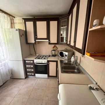 Саксаганського вул., 54/56