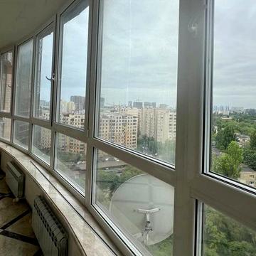 Незалежності вул., 8Б