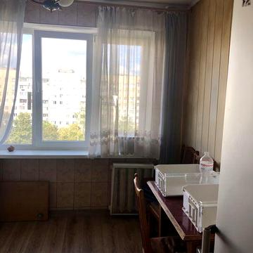 Квартира трьохкімнатна Наукова