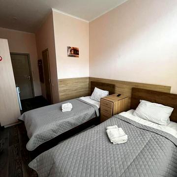 Марії Примаченко вул. (Першотравнева), 14