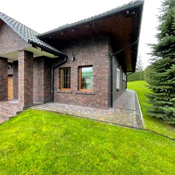 Продам гарний будинок з ремонтом