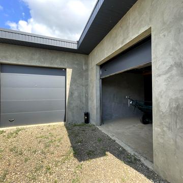 Залізнична, 7