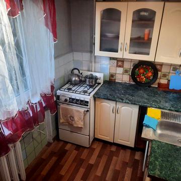 Сдам 1-ком. однокомнатную. Каменское. Черёмушки. Два дивана.