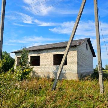 Продаж будинку, не закінченого