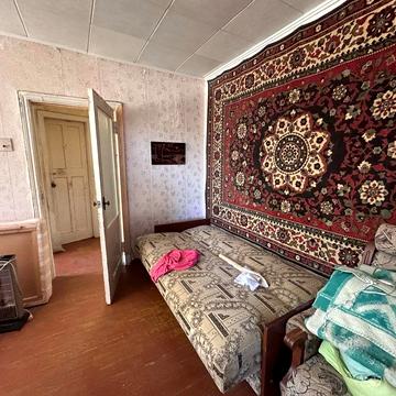 Продам 2-комнатную квартиру ЖК .