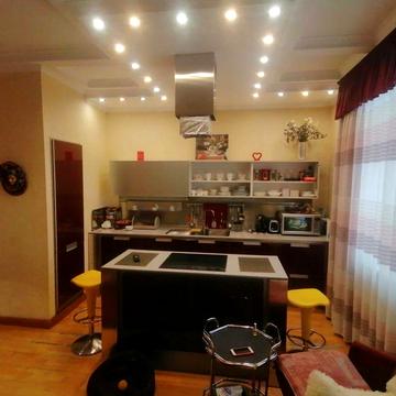 Продаж 5-ти кімн. кв-ру на Печерську, вул. Старонаводницька 13В