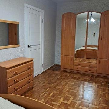 Здається 2 кімн. по пр. Грушевського