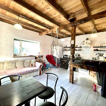 Дмитра Яворницького вул., 89