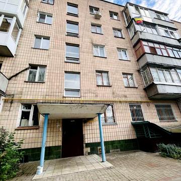 Продам 3 кімнатну в тихому центрі 4/5/ц  район 12 школи