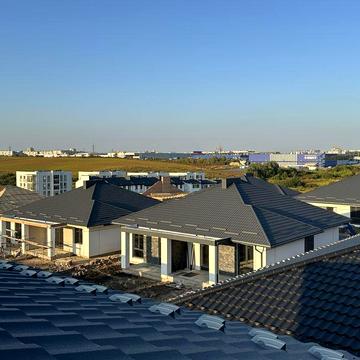 Американка, двоня на дві сімї в місті