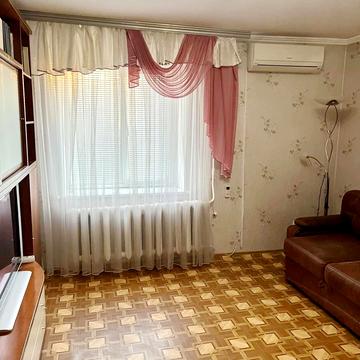 Олега Григорєва вул., 10б