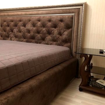 Хантадзе провулок, 4