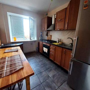 Двукімнатна в оренду центр