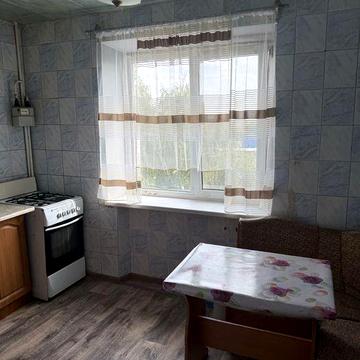 Сдам свою однокомнатную квартиру на микрорайоне в  Змиеве без мебели
