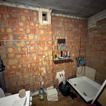 Європейська вул., 1