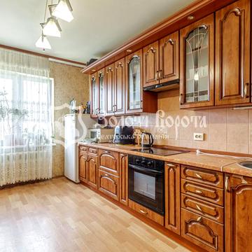 Милославська вул., 4