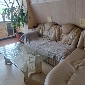 Черняхівського вул., 28