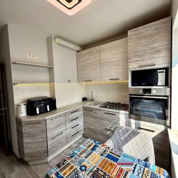 Архітектора Вербицького вул., 28