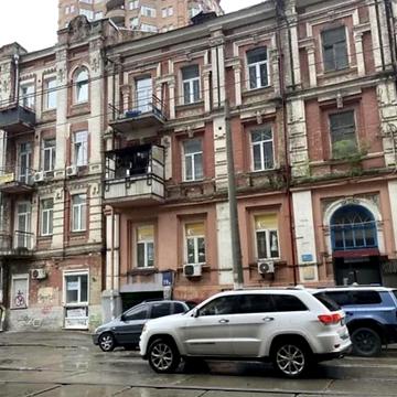Дмитрівська вул., 19-А