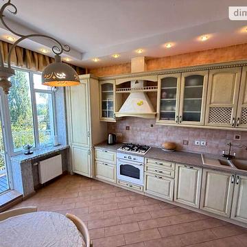 Продаж 3к Квартира Станислава Парталы
