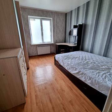 Сімї Глодан вул., 27