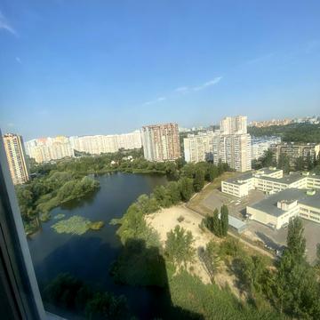 Урлівська вул., 38