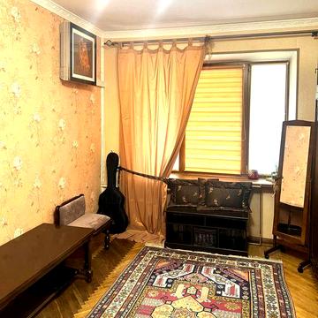 2-кімнатна, метро Деміївська, вул. Велика Китаївська