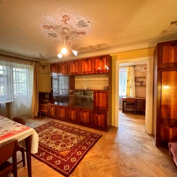 Пасічна вул., 55