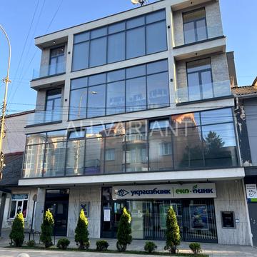 Корятовича пл., 33