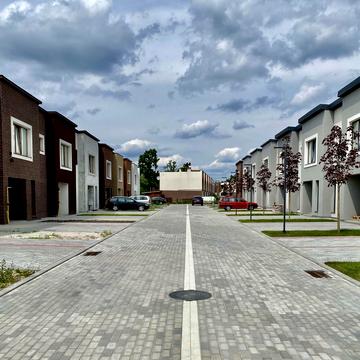 Янівська, 124