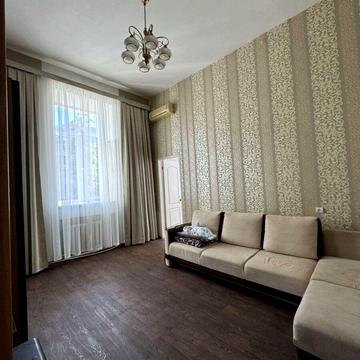 Продам 4 комнатную квартиру с АГВ по ул Канатная