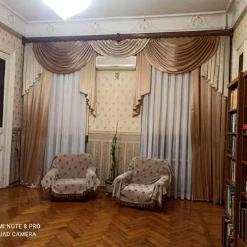Простора квартира у центрі міста