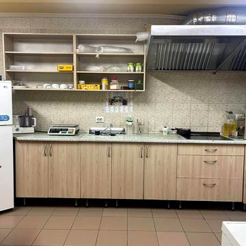 Володимира Великого вул., 14